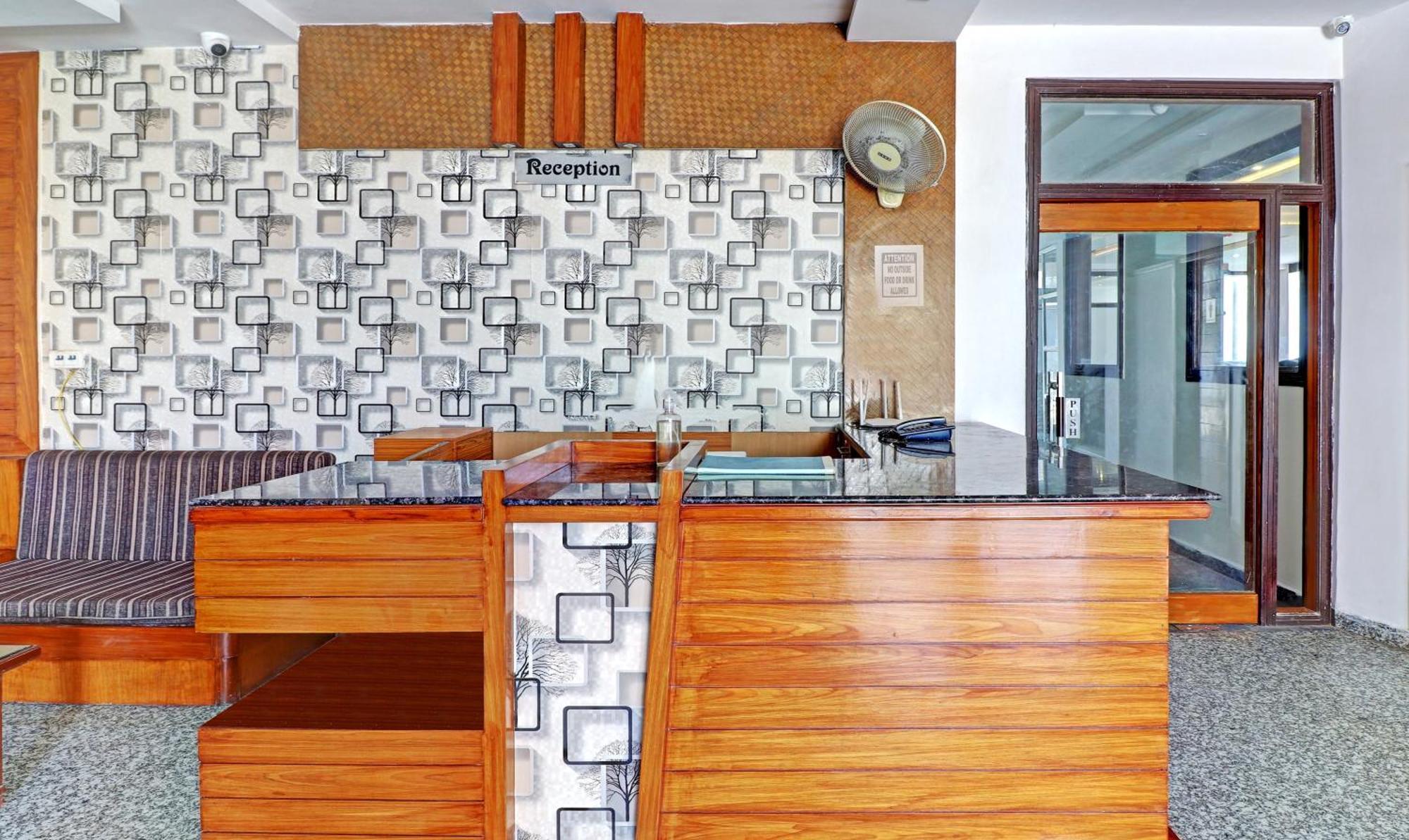 Hotel The Golden Bird Agra  Dış mekan fotoğraf