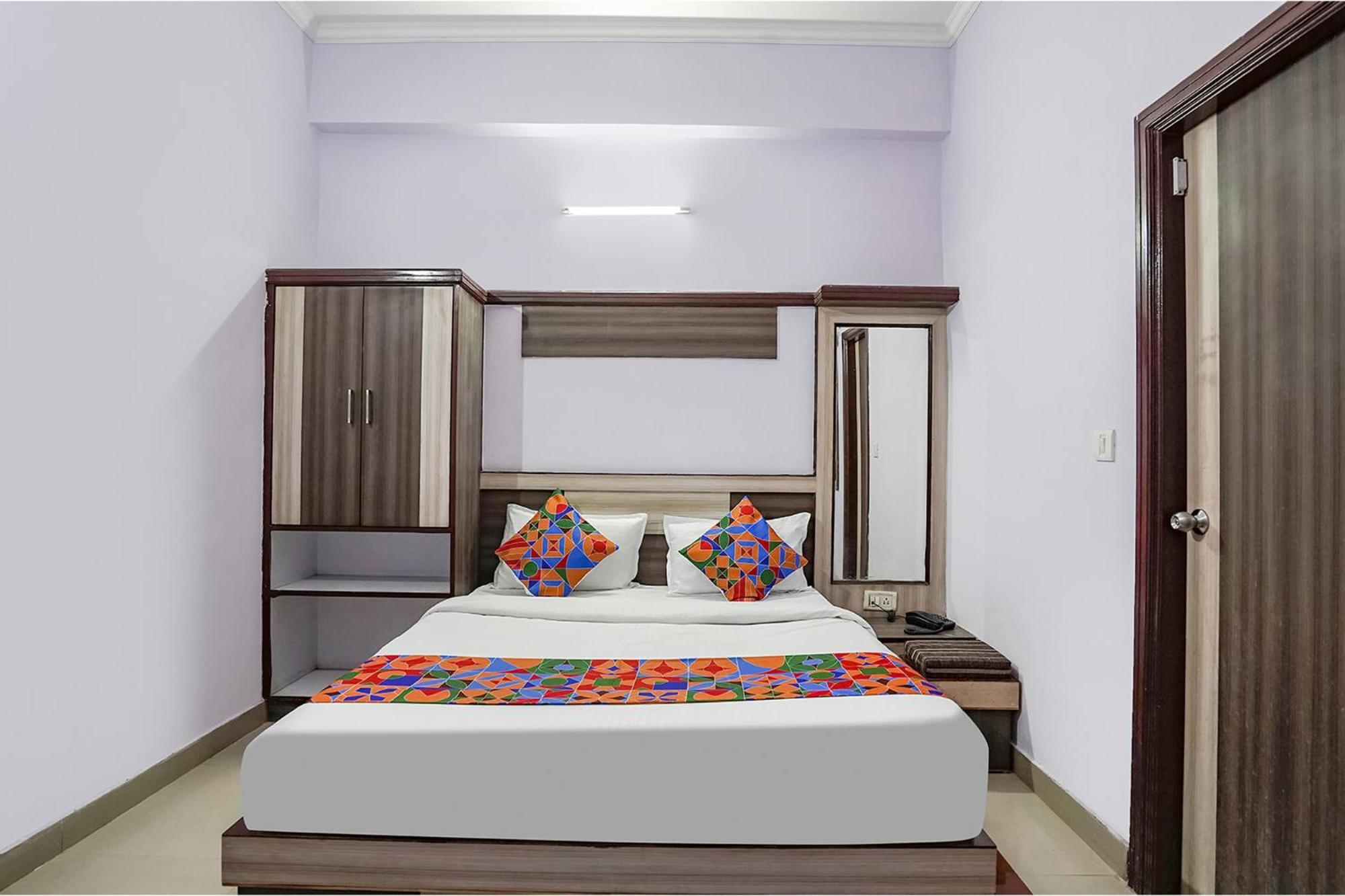 Hotel The Golden Bird Agra  Dış mekan fotoğraf